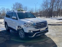 Toyota Land Cruiser 200 в роддом - Аренда автомобилей с водителем в Екатеринбурге | АвтоЛюкс