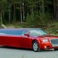 Chrysler 300C красный на 10 мест на свадьбу - Аренда автомобилей с водителем в Екатеринбурге | АвтоЛюкс