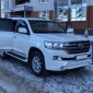 Toyota Land Cruisr 200 белый салон - Аренда автомобилей с водителем в Екатеринбурге | АвтоЛюкс